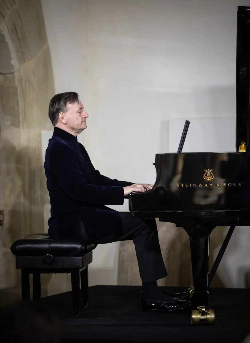 Prague Philharmonia Stephen Hough