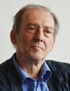 JIŘÍ PELÁN: JINAK ČÍST, JINAK PŘEKLÁDAT