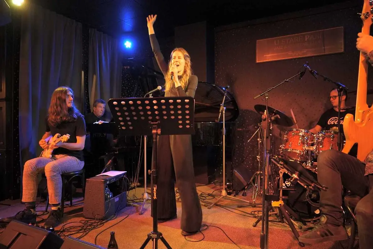 Lena Heldi & band — U Staré paní Jazz & Cocktail Club, Praha