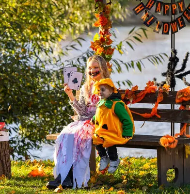 Halloween ve Žlutých lázních — 3/1184, Praha