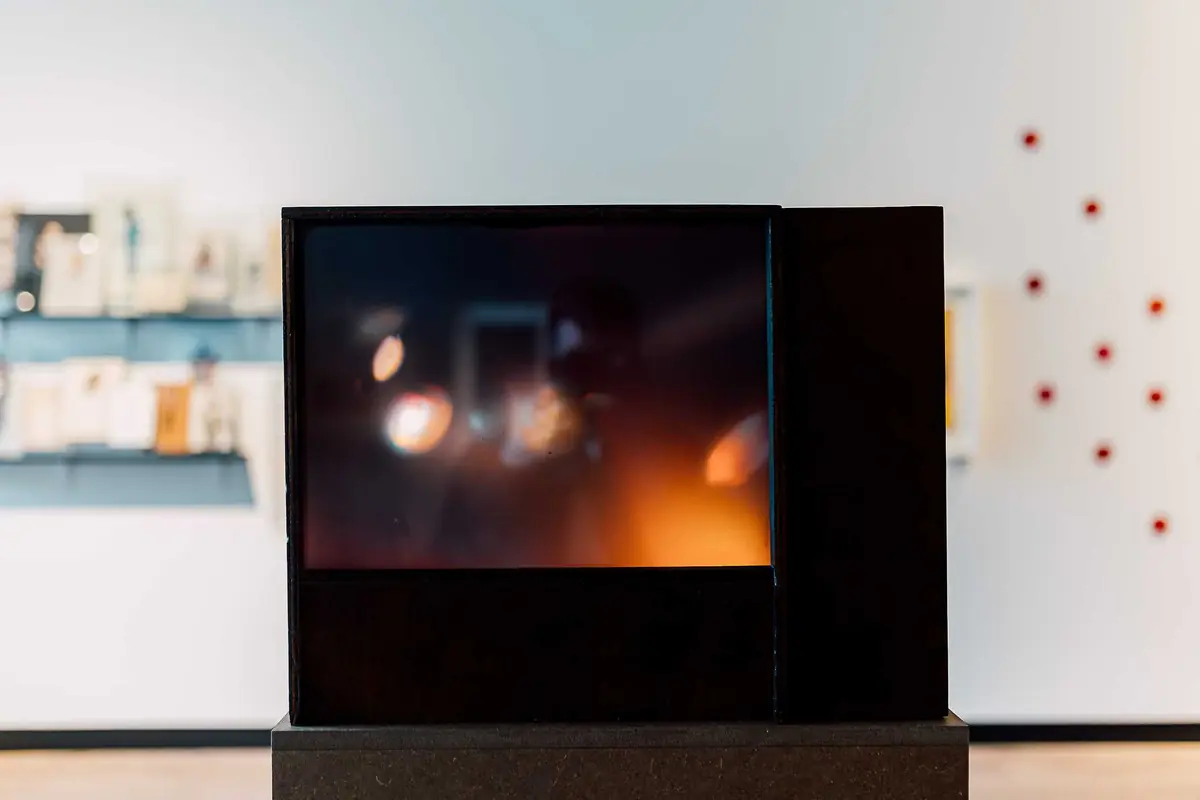 Komentovka: Memory of Touch s kurátorkou a restaurátorem sbírky — Kunsthalle Praha, Praha