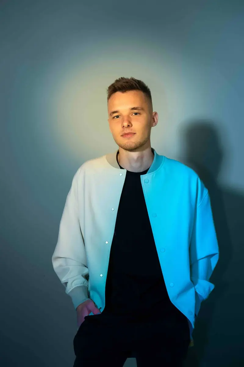 Sunset Session: DJ Dominik Gehringer + Hugorieri — Sky Lounge 360, Praha
