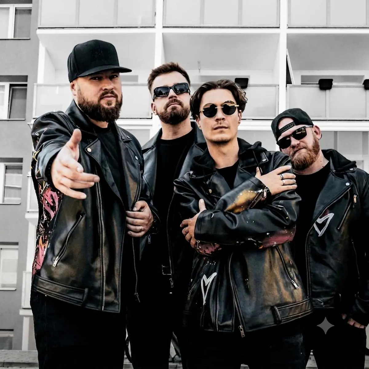Highland - křest alba, hosté Tomáš Karlík a Dušan Sivák — Metro Music Bar, Brno