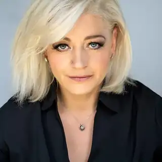 NAĎA VÁLOVÁ & BAND