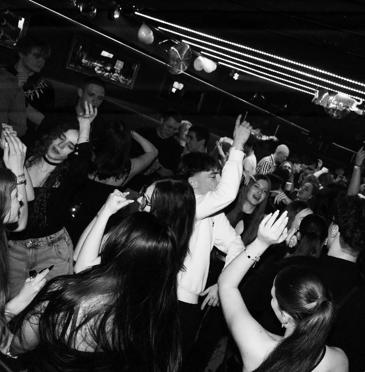 Lyfeparty: Back 2 Lyfe — Luna Club, 949 01 Nitra