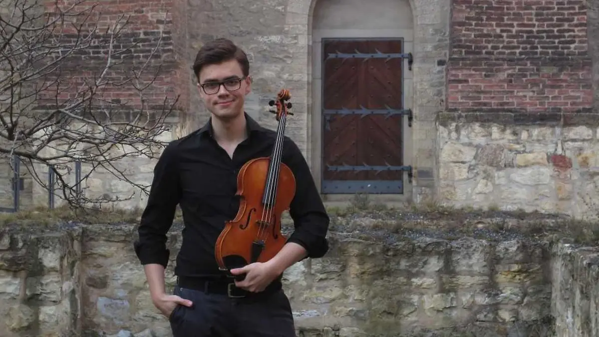 Bohumil Bondarenko + Daniel Matejča + Alena Grešlová — Salón Celetná, Prag
