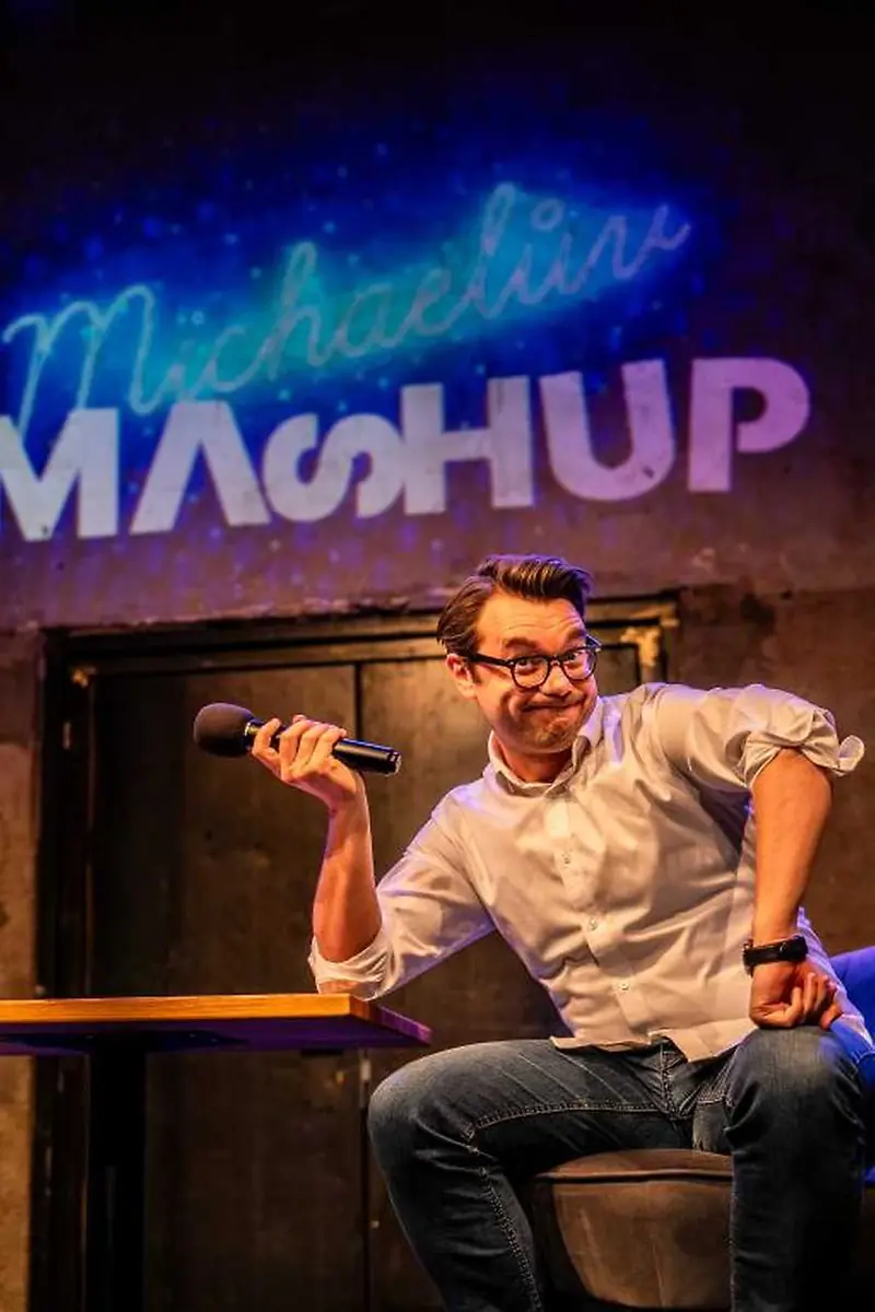 Michaelův Mashup: Markéta Lukášková & Petr Uhlík — Jiráskovo gymnázium Náchod, Náchod 1