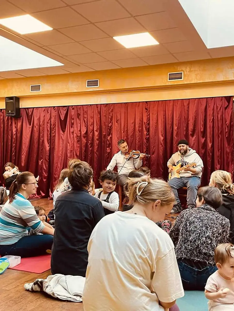 Filharmoniště: Gypsy Jazz (s dětmi od 0 do 3 let) — Žižkostel, Praha