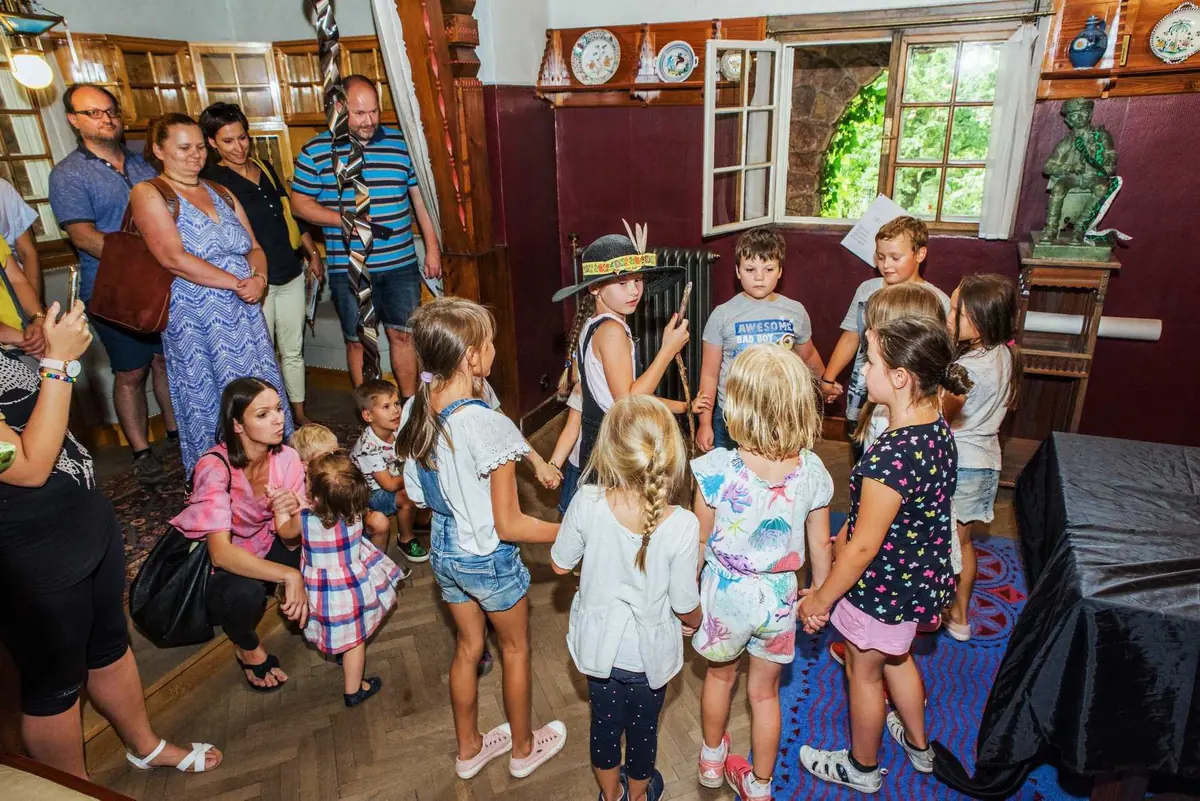 Sobotní ateliér: Jurkovičova vila v zajetí zlých duchů — Jurkovičova vila, Brno