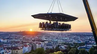 PREMIUM Lunch In The Sky