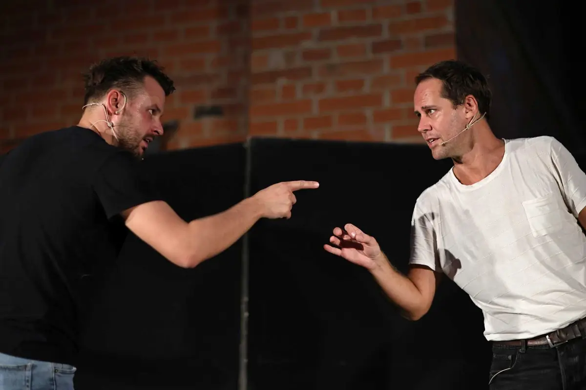 Palo Seriš & Filip Teller: Improvisation — Café Práh, Brünn