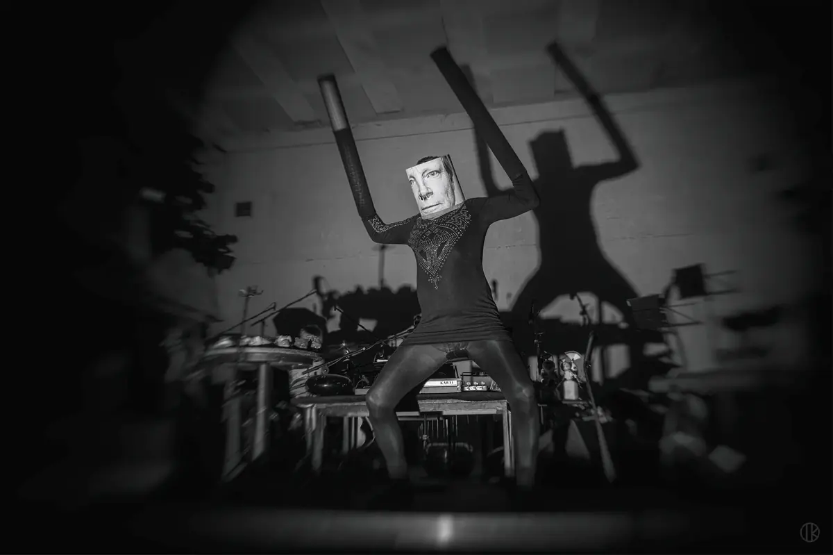 POZP8TKU — La Fabrika, Praha