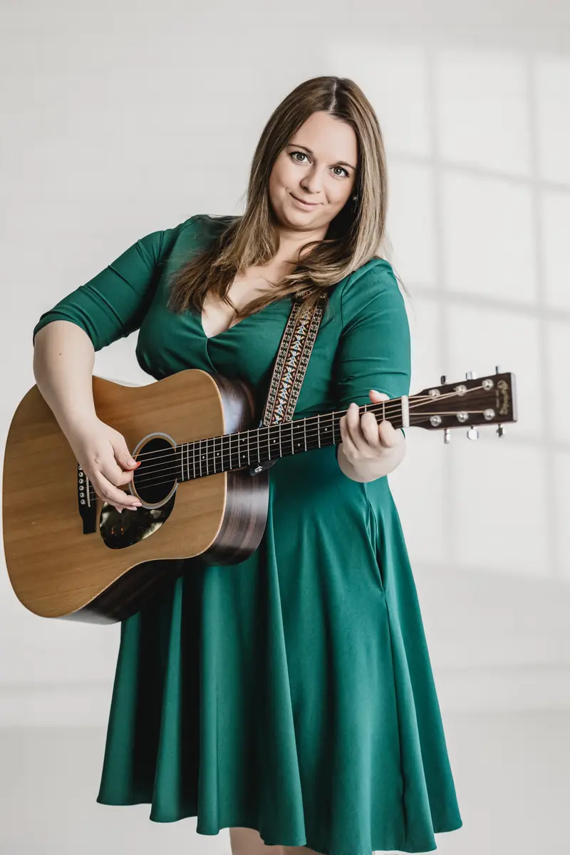 Květoň Zahájský & Ashena - Podzimní žánrová paleta slov a hudby — ART Rubikon z.s., Olomouc