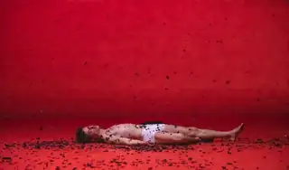 Sjón: Měsíční kámen (režie: Kamila Polívková)