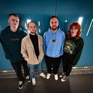 Ruined (emo punk, CH) // Never Yours (emo punk, DE) // Hydrotherapy (emo, DE) — Café Na půl cesty, Praha