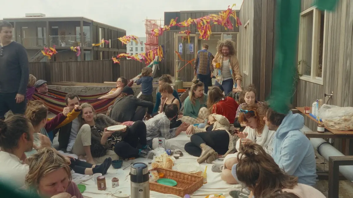Film a architektura | De Warren: Cesta ke společnému bydlení — Národní dům, Frýdek-Místek
