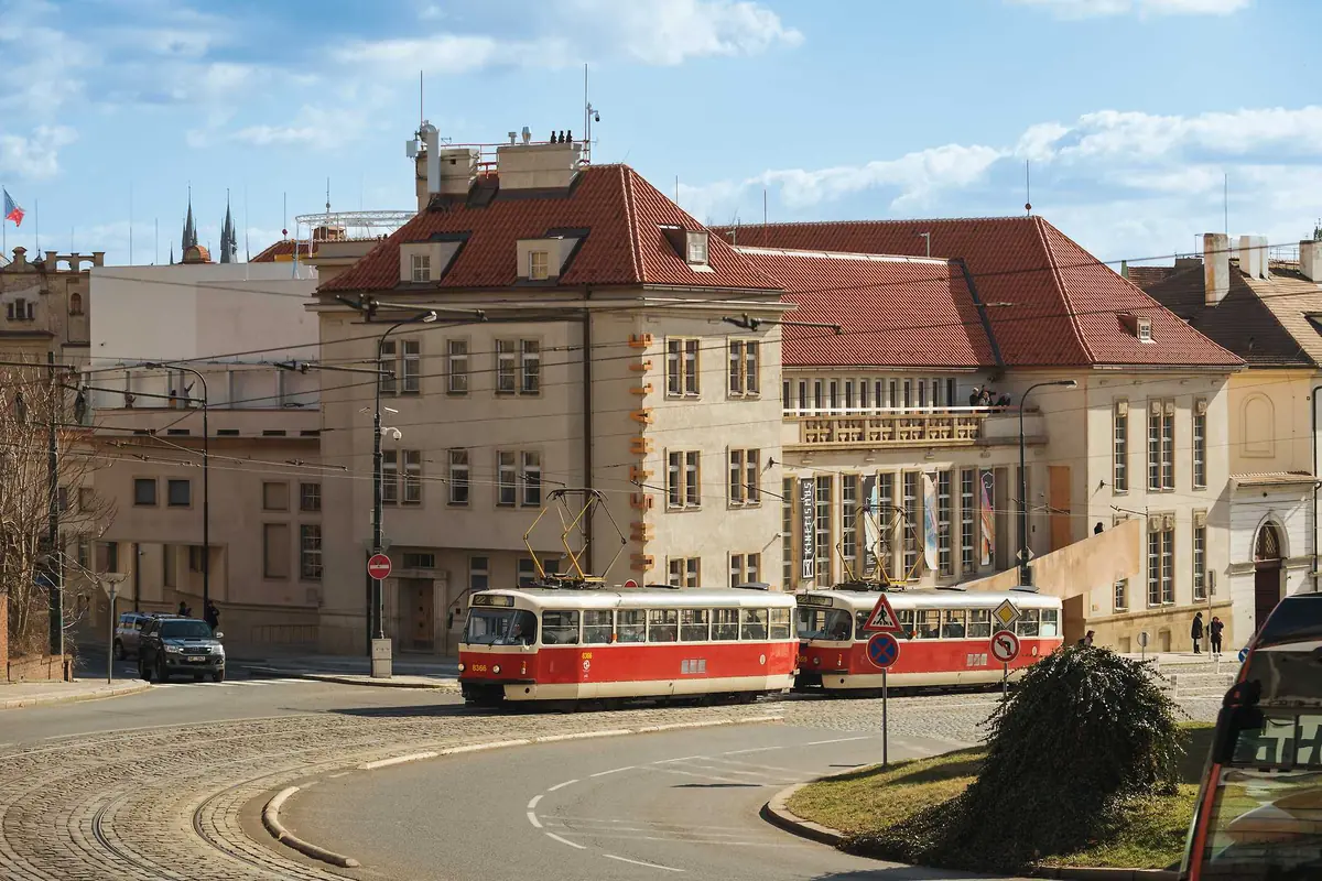 Vstup do Kunsthalle Praha — Kunsthalle Praha, Praha