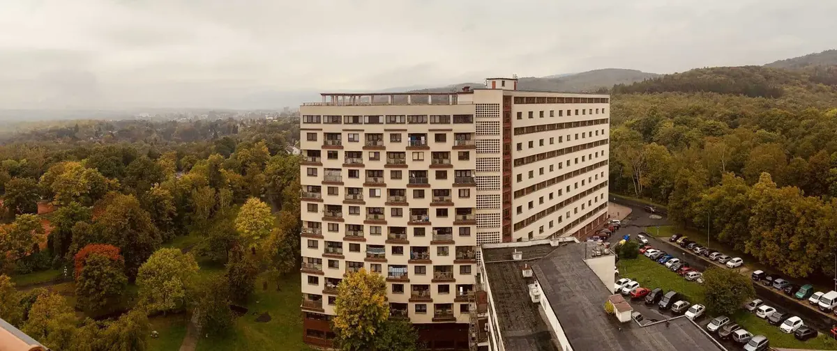 Den Architektury: Litvínov – Koldům: Zákoutí, soukromí a výhledy — Koldům 1580, Litvínov