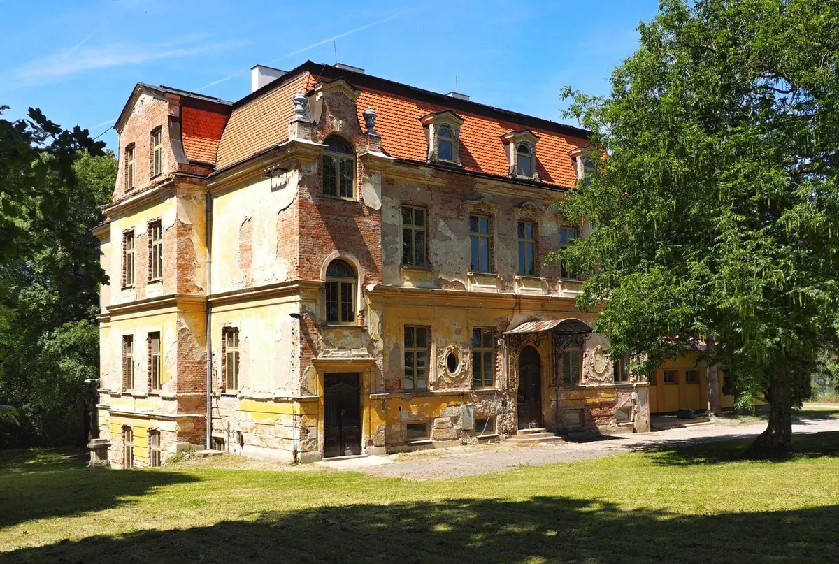 Den Architektury: Koryčany – Za Thonety do Koryčan — Thonetova Vila, Koryčany
