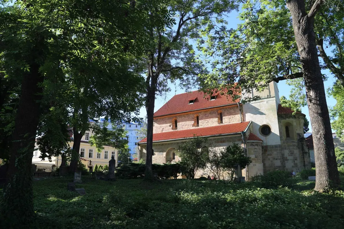 Den Architektury: Praha – Prosecké kontrasty — U proseckého kostela 5/3, Praha