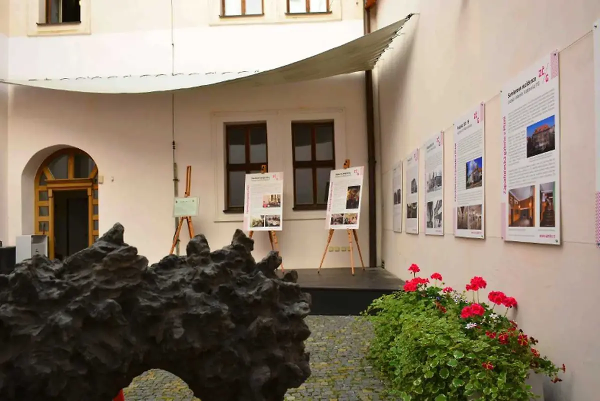 Пльзеньские дворики: Пражская 13 — Západočeská galerie v Plzni, Пльзень