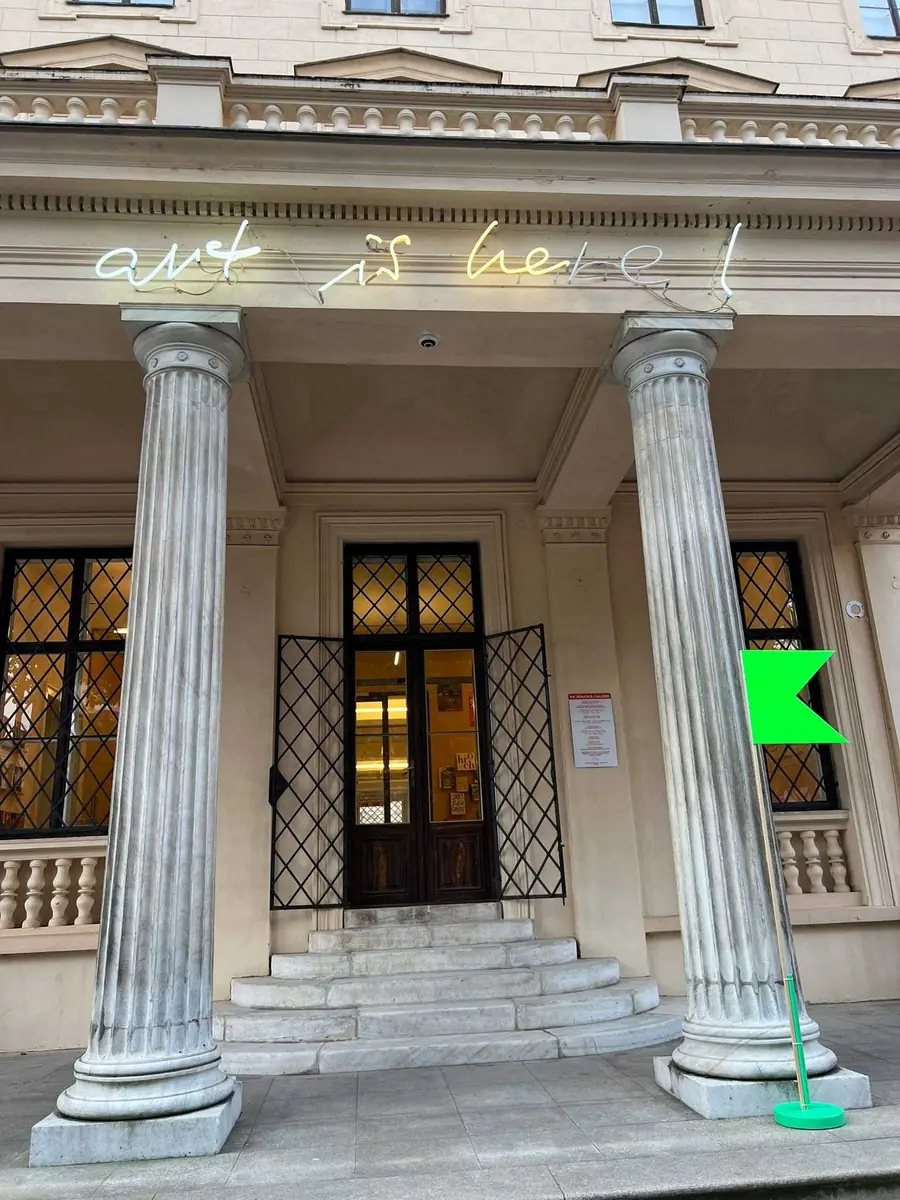 Demokratická revoluce objektivem Dagmar Hochové — Pražákův palác, Brno