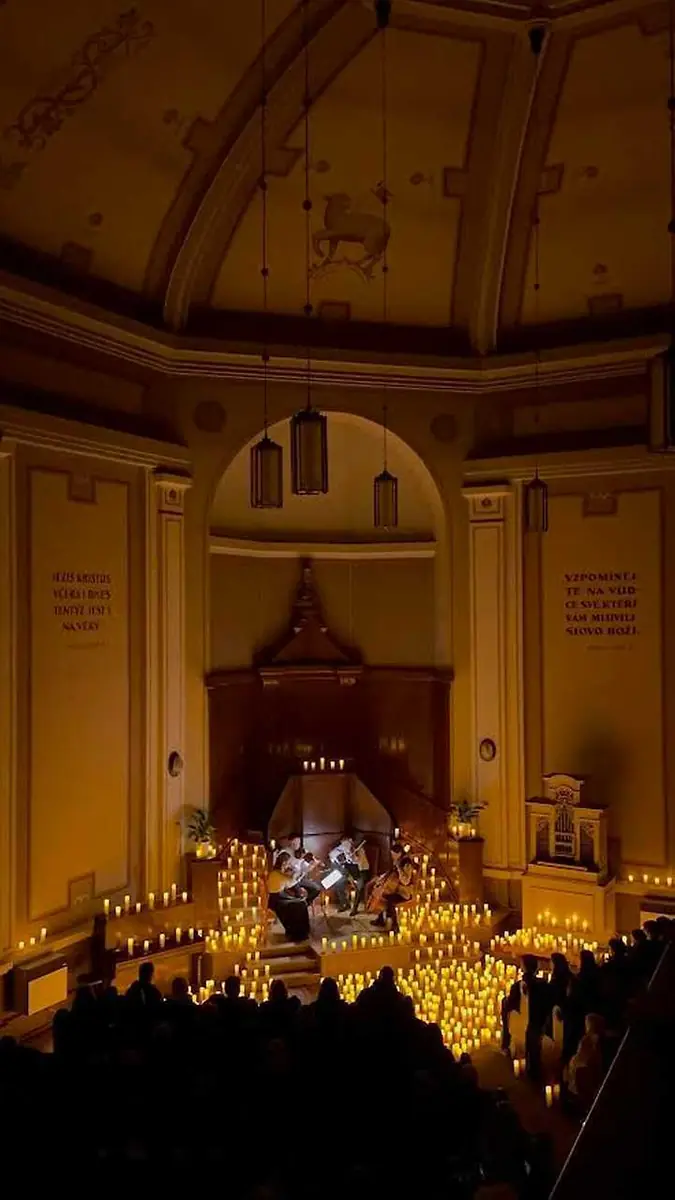Vánoční koncert — Husův chrám, Plzeň