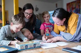 Výtvarná dílna ke knize Babi