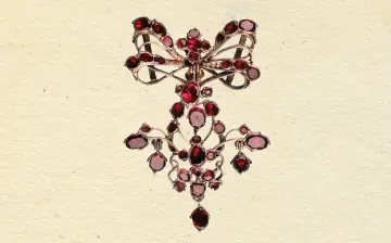 Doplňky krásy a elegance — Jihočeské muzeum v Českých Budějovicích, České Budějovice