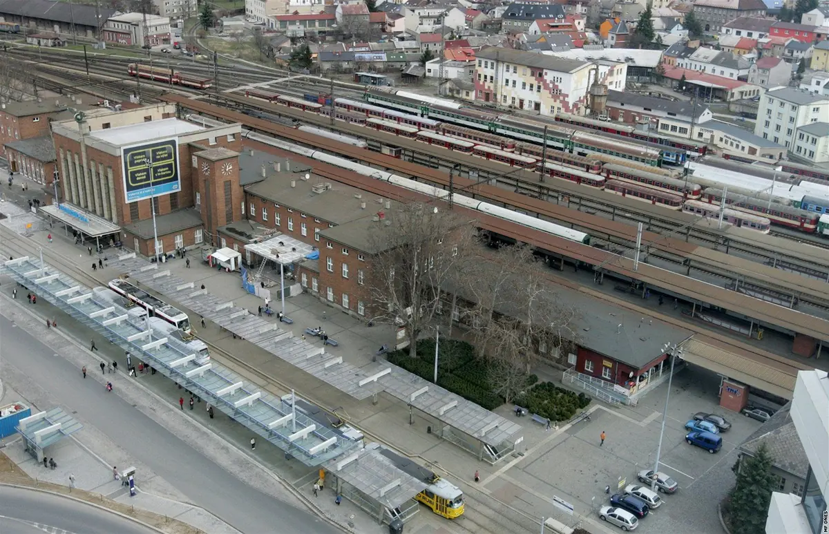 Paměť Hodolan: procházka s pamětníkem — Olomouc hlavní nádraží, Olomouc