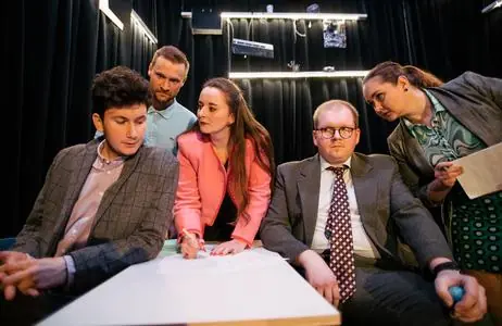 Kdo je tady ředitel? — Divadlo RADAR, Praha