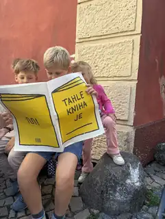 Tahle kniha je___