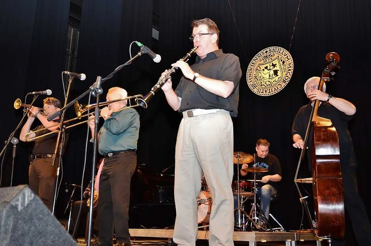 Sonntags-Dixie: The Dixieland Messengers — Jazz Dock, Prag