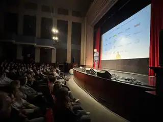 Slavnostní zahájení festivalu s hvězdnými hosty a filmem