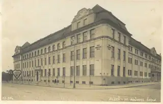 Dobrá architektura kommt aus Pilsen: Profesoři a žáci německé průmyslové školy v Plzni 1876–1928