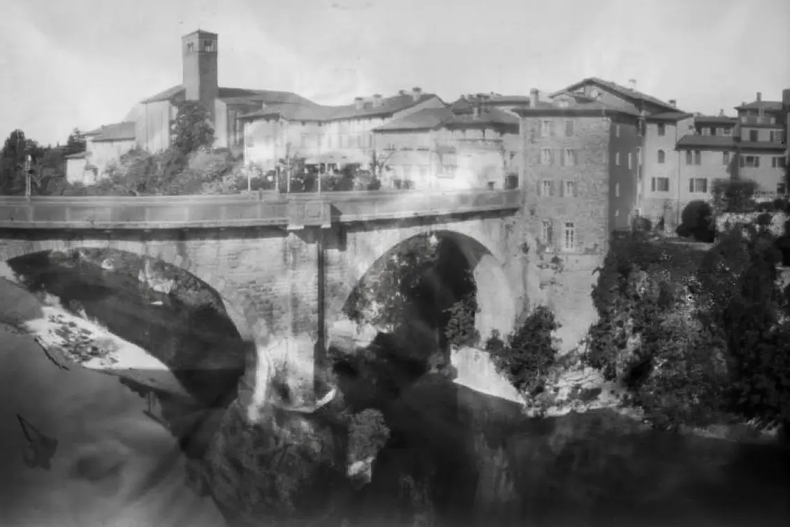 Z plechovky do galerie — Praha 8, Praha