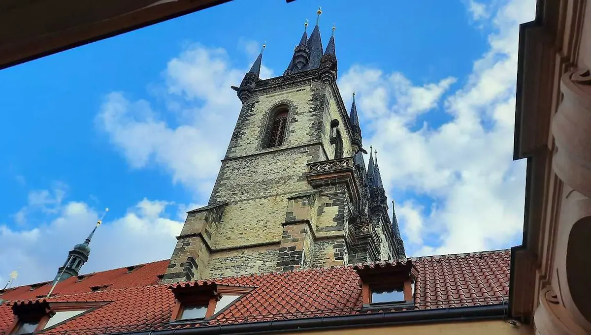 Haus zum Steinernen Glöckchen — GHMP Haus der Fotografie, Prag