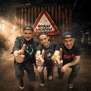Папир скло пласты — D-Club Jihlava, Йиглава