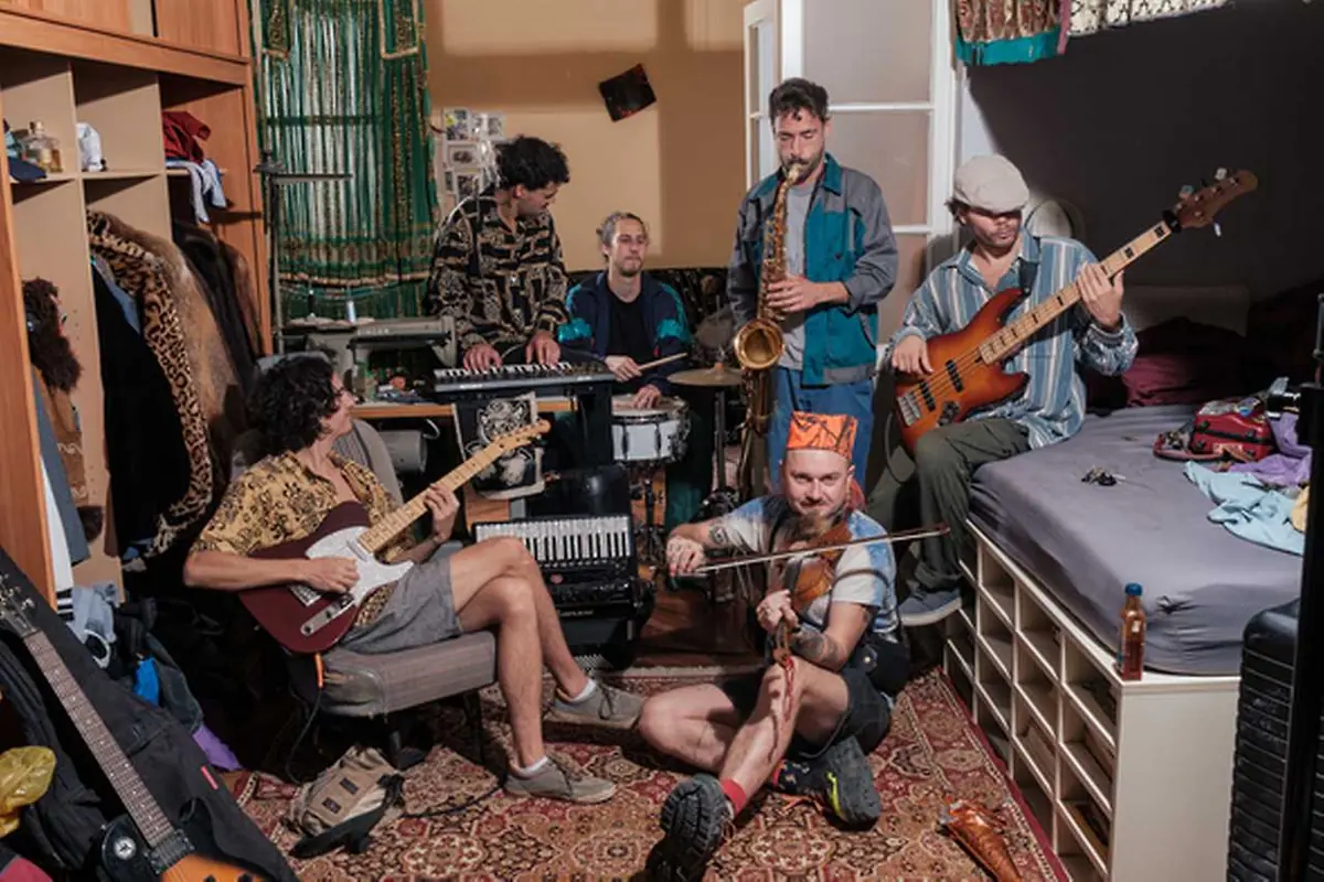 Hét Hat Club — Palác Akropolis, Прага