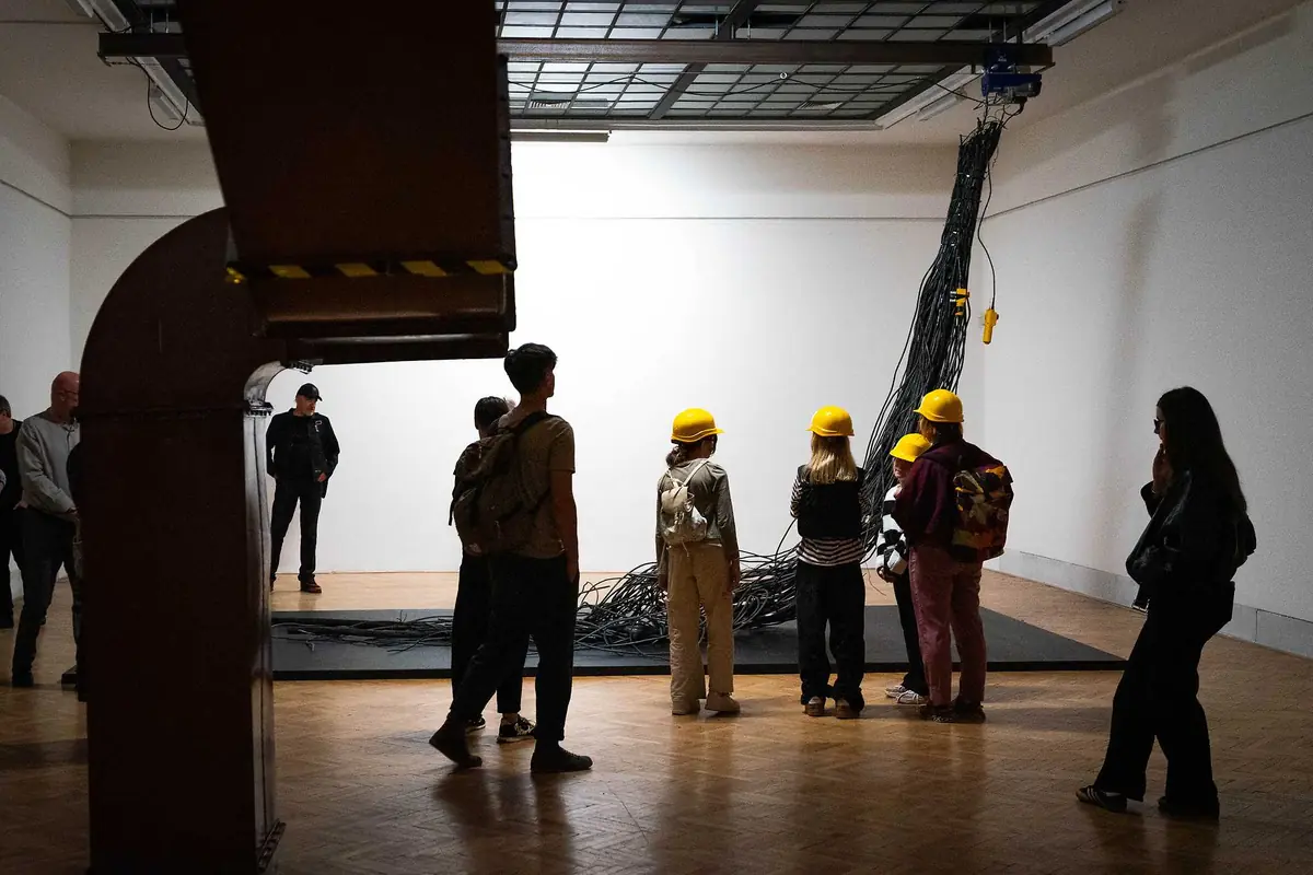 Давид Можний: Night Shift - екскурсія з коментарями — Дім мистецтва міста Брна, Брно