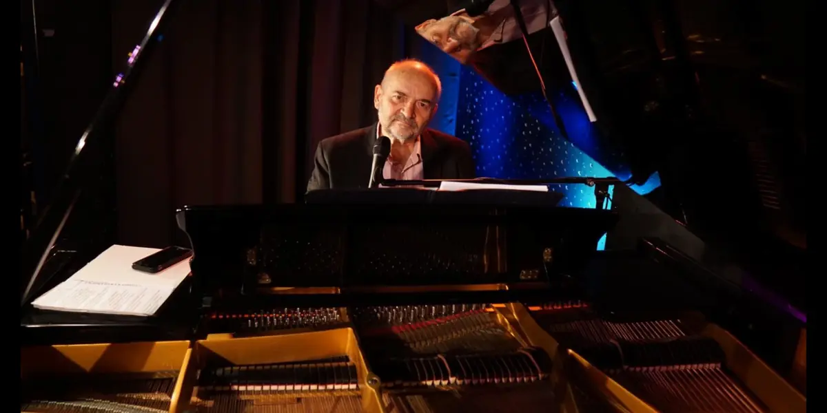 17. listopad aneb 37 let poté (projekce filmu a koncert Jana Buriana) — Fabrika, Svitavy