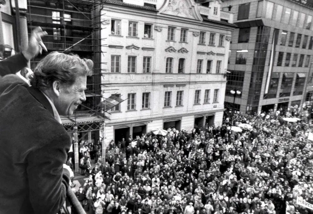 Václav Havel - Protest, Audience — Клуб Падеревський, Карлові Вари
