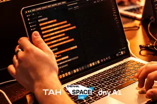 SIGNAL LAB × TAH × DNY AI: Кімната невпорядкованих думок