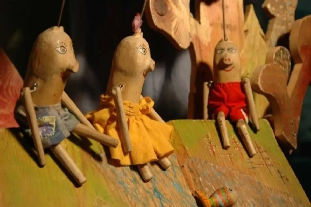 Drei kleine Schweinchen — Švanda Theater, Prag