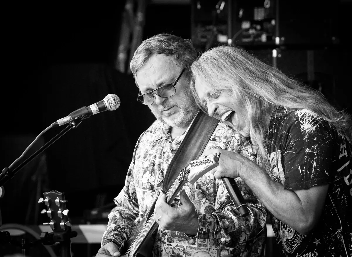 Michal Pavlíček & Trio mit Spezialgas Kamil Střihavka — Medova Villa, Humpolec