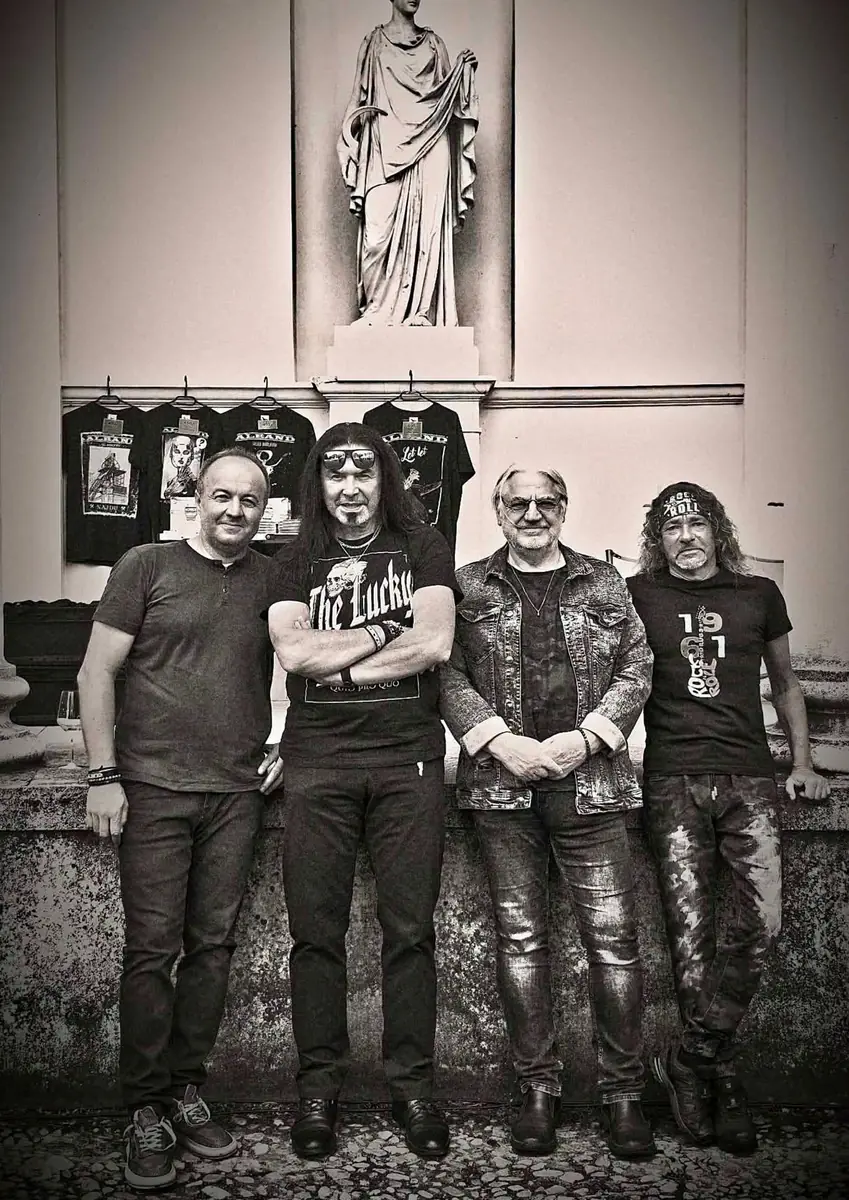 ALBAND — Zelenáčova Šopa, Zlin