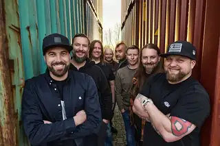 Divokej Bill + Wohnout + Michal Horák auf dem Schloss Čestice