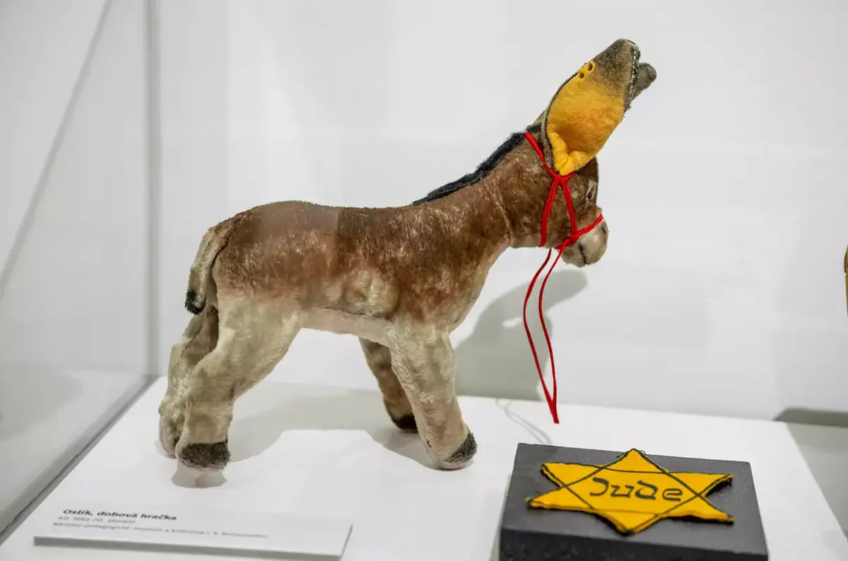 Childhood Under the Swastika — Národní muzeum, Prague