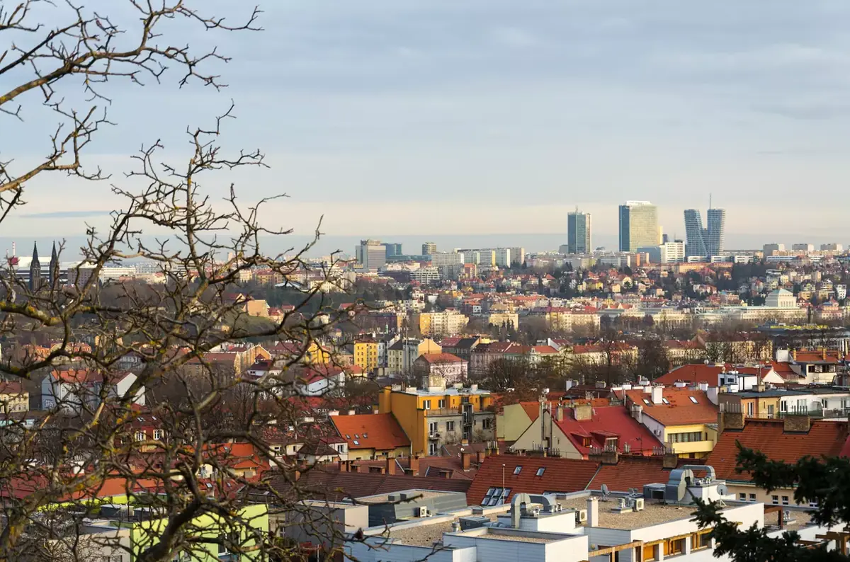 Avantgarda, sci-fi i vášeň na Mrázovce — Prague City Tourism, Praha