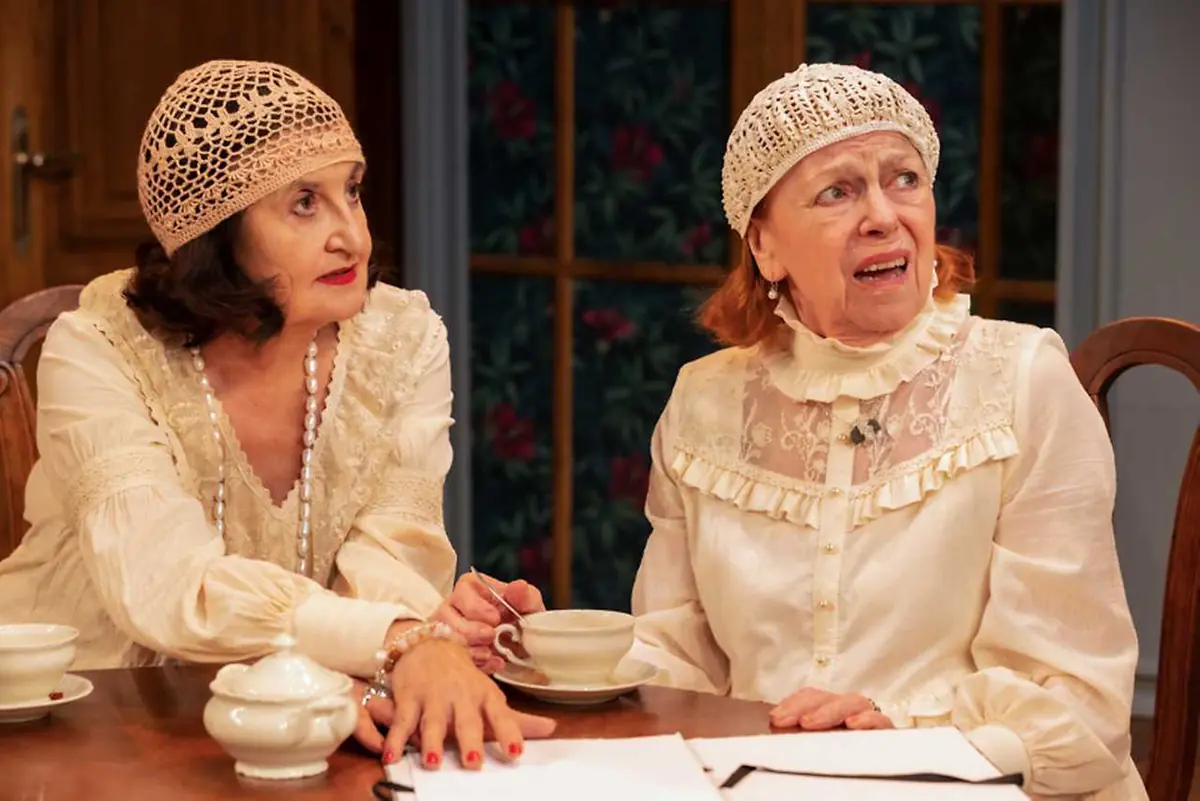 Hexen und Holunder — Studio DVA Theater, Prag